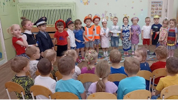 Профессии разные нужны и разные важны Профессии разные нужны и разные важны.